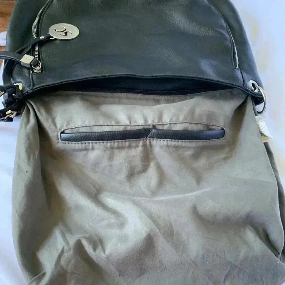 Simon Chang Satchel Bag, black, one large inner pocket, one large outer pocket - Picture 5 of 15